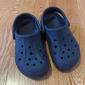 Crocs | navy Baya classic crocs size 10 toddler